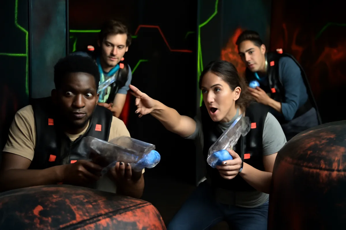 In che modo il laser game stimola il lavoro di squadra? Esempi che puoi replicare